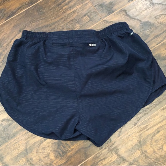 Nike running shorts - Picture 4 of 5